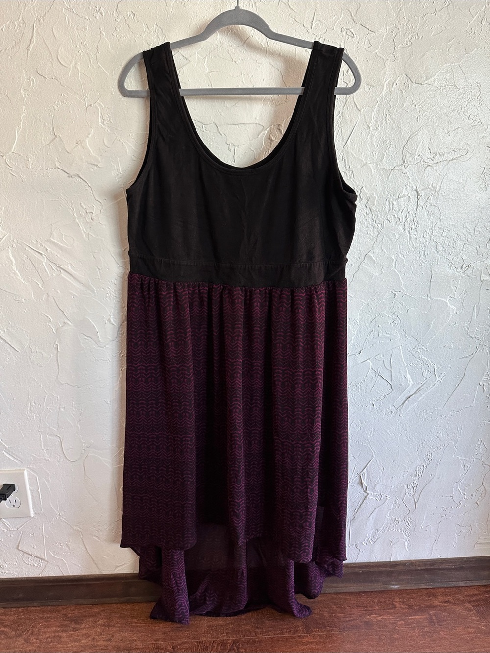 Sleeveless Black Bodice Burgundy Hi-Low Dress